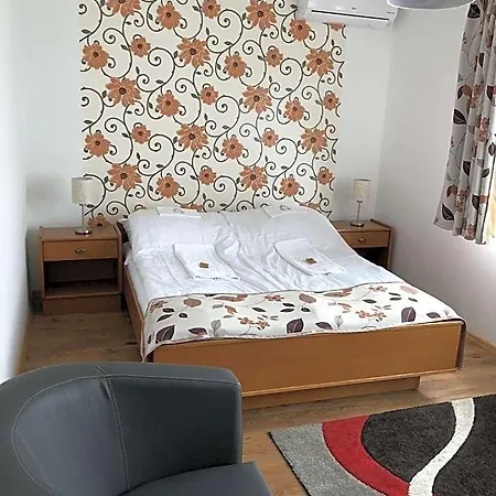 Zoeldteto Panzio Bed and Breakfast Balatonfüred