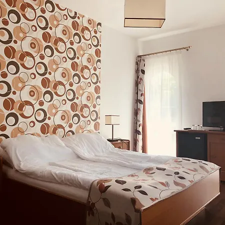 Bed and Breakfast Zoeldteto Panzio 4*