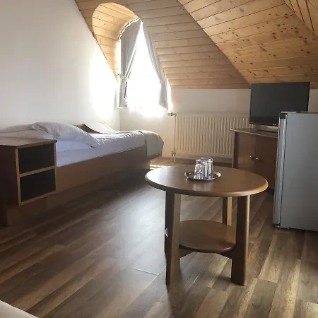 Zoeldteto Panzio Frühstückspension Balatonfüred