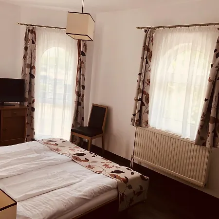 Bed and Breakfast Zoeldteto Panzio 4*