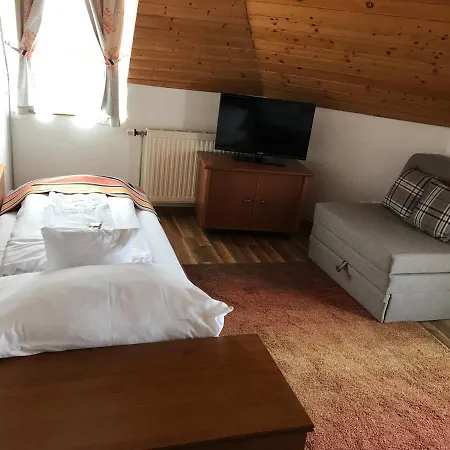 Bed and Breakfast Zoeldteto Panzio 4*