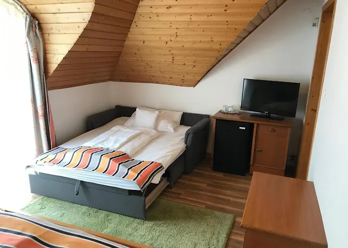 Zoeldteto Panzio ベッド・アンド・ブレックファスト バラトンフレド