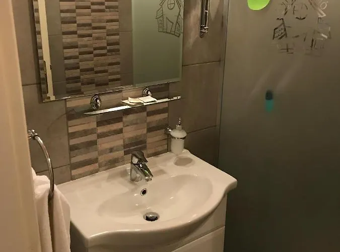 Zoeldteto Panzio 4* バラトンフレド